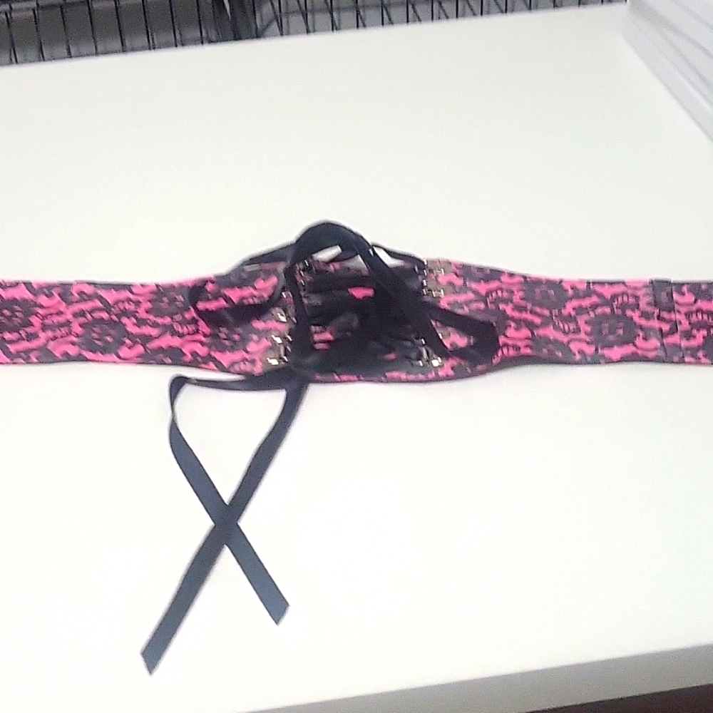 Westward bound latex rubber waist belt